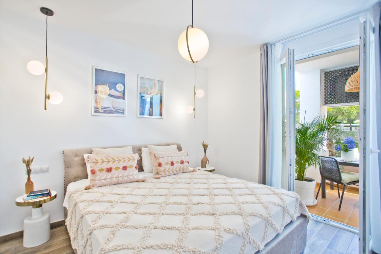 Beachfront Luxury Complex With Tropical Gardens & Pools Marbella Buitenkant foto