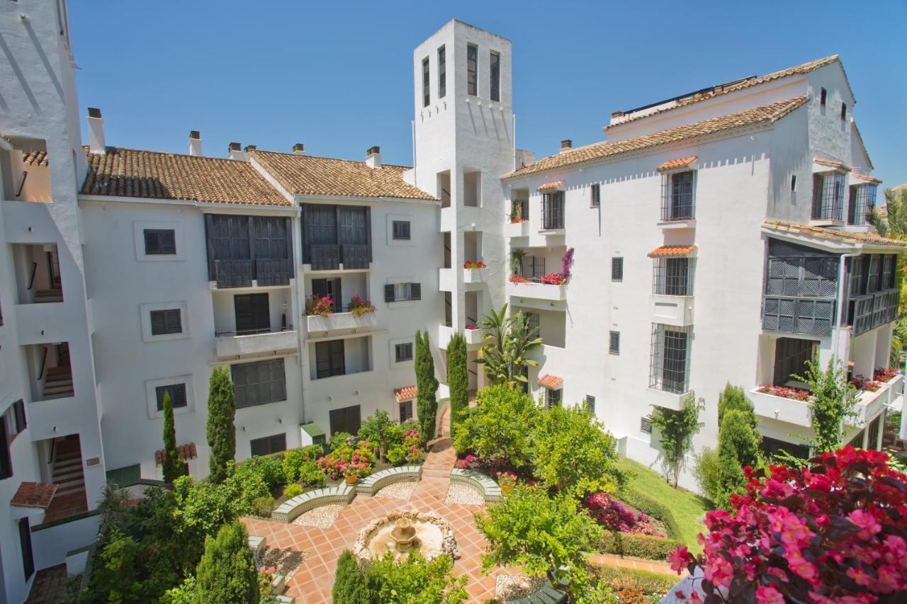 Beachfront Luxury Complex With Tropical Gardens & Pools Marbella Buitenkant foto